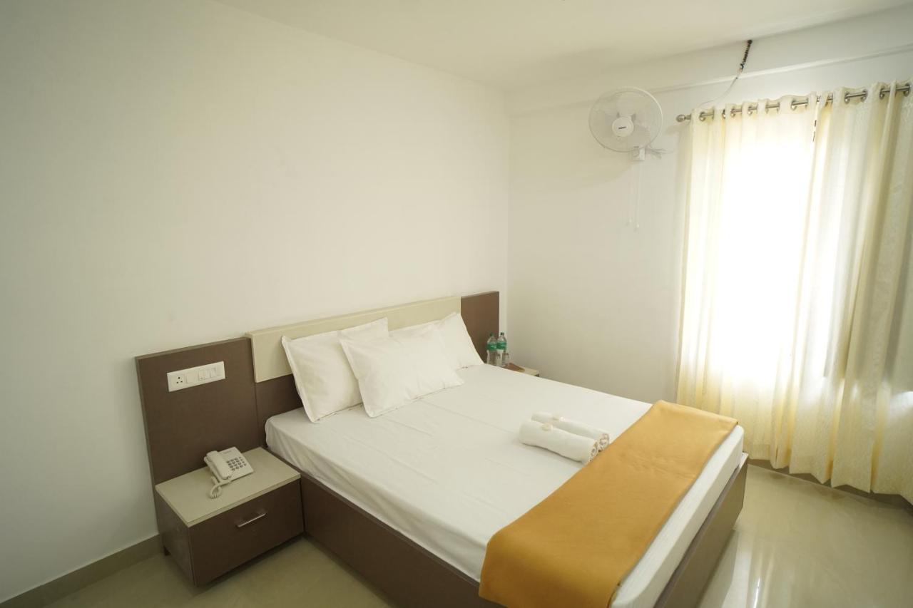 Sn Rooms Perumpavur ภายนอก รูปภาพ